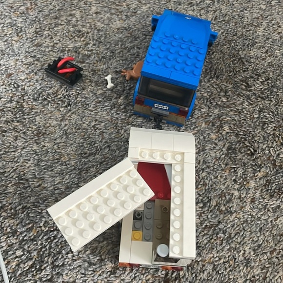 Lego RETIRED 60117 Van and Caravan incomplete - Picture 5 of 5